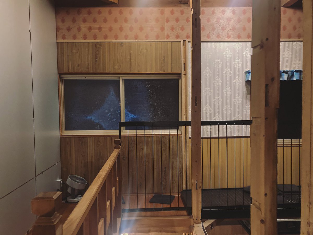 ti_ti_ooooo's tweet image. 新建築社＋SUNAKI の小豆島ハウスプロジェクト   偶然にも 都市の来歴・跡形の研究、すこし前にFlores &amp;amp; Prats勤務の装飾好き、すこし前にヴェネツィア・ビエンナーレ部材スキャニング…  的なメンバー構成で伺ったのでかなり合ってたと思う   日帰りですこし忙しなかったが引き続きのおしゃべりをする