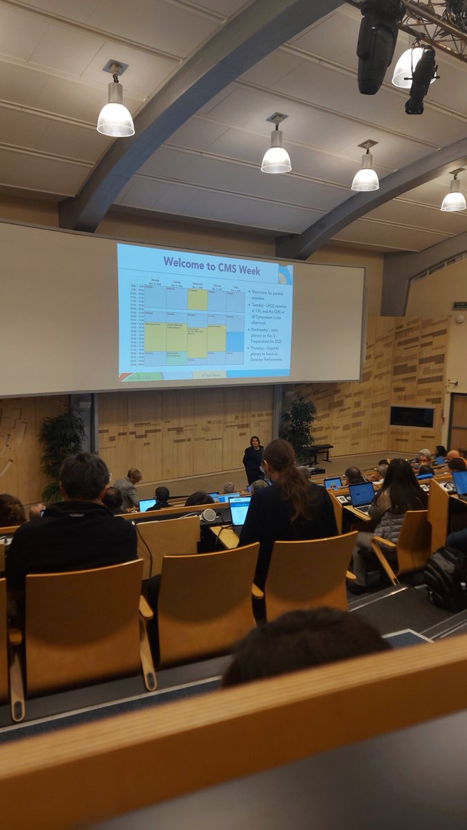 Claire_Lee's tweet image. Baby&apos;s first CMS Week 🙂

#CMSexperiment #CERN #LHC