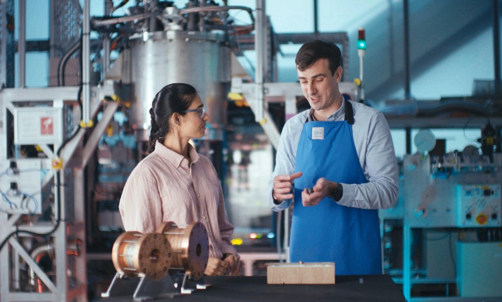 whitevibes's tweet photo. Fusion and the @TokamakEnergy team star in this week's new @RakutenTV original series Fast Forward. It looks at how emerging technological advances will affect our daily lives in the future. Tune in for the premiere on Thursday #fusionenergy #fastforwardseries https://t.co/0tyP5dX7Kf