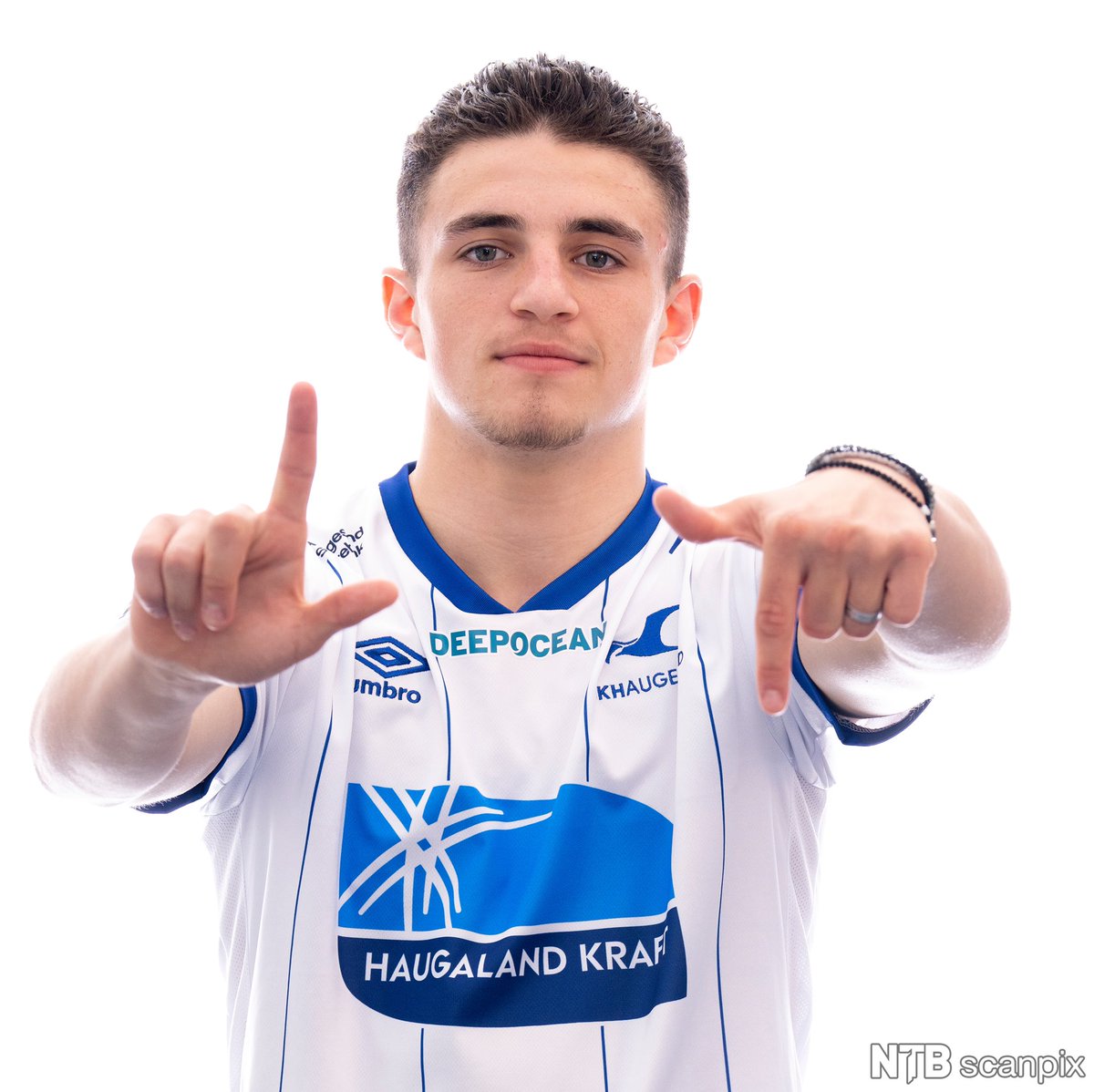 DupperMelvin's tweet photo. Een zeer interessante speler om in de gaten te houden voor de "6" positie is de Noor Christos Zefeiris (19). 🇳🇴@Christoszaf10
De jeugdinternational heeft dit seizoen 29 wedstrijden gespeeld voor @FKHaugesund en vertegenwoordigt volgens https://t.co/i1VM9AHvVe een waarde van 600k https://t.co/IGCB2h4s5P