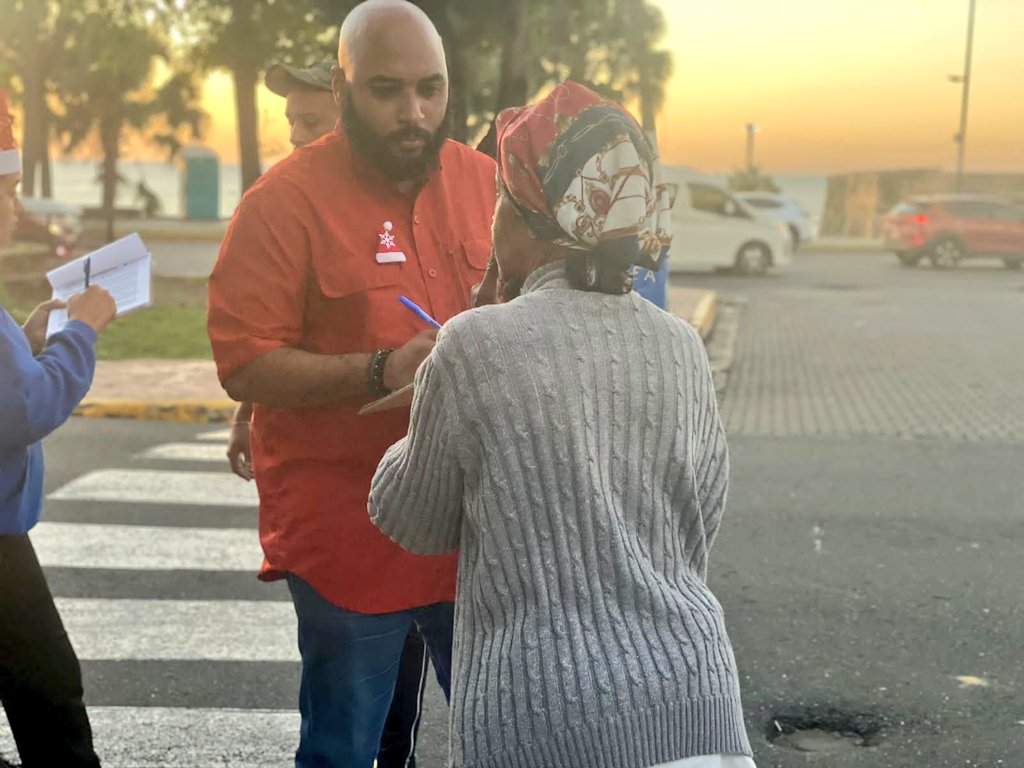 VictorAponteRD's tweet photo. Llevando la #NavidadAmigable a la Zona Colonial
#NavidadAmigable2022🎄
☕🎶 🍪
#CapitalAmigable
#VA24 https://t.co/WOudezhCdA
