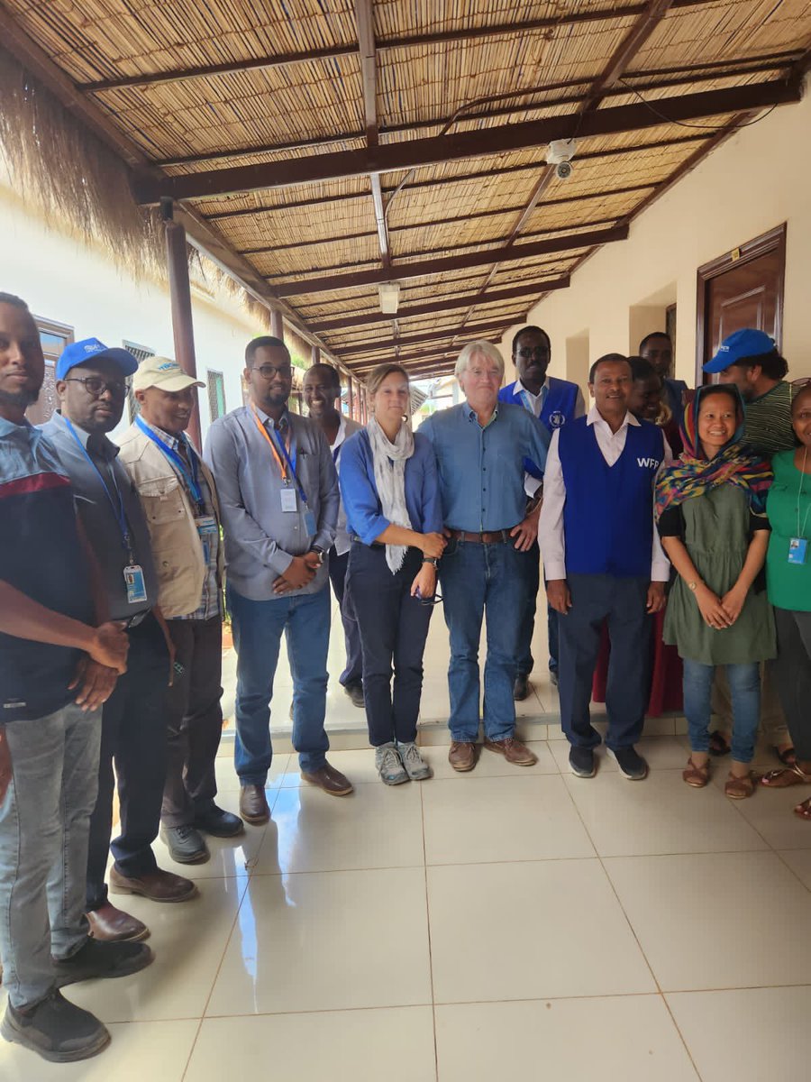 UNHCRSom's tweet photo. It was an honor to welcome UK Minister of State for Development Andrew Mitchell last week in Dollow IDP camp.Together wt our partners we discussed the critical importance of 🇬🇧 support in helping us to tackle drought/food insecurity/gender based violence/boost climate resilience. https://t.co/kCPixTCBw4