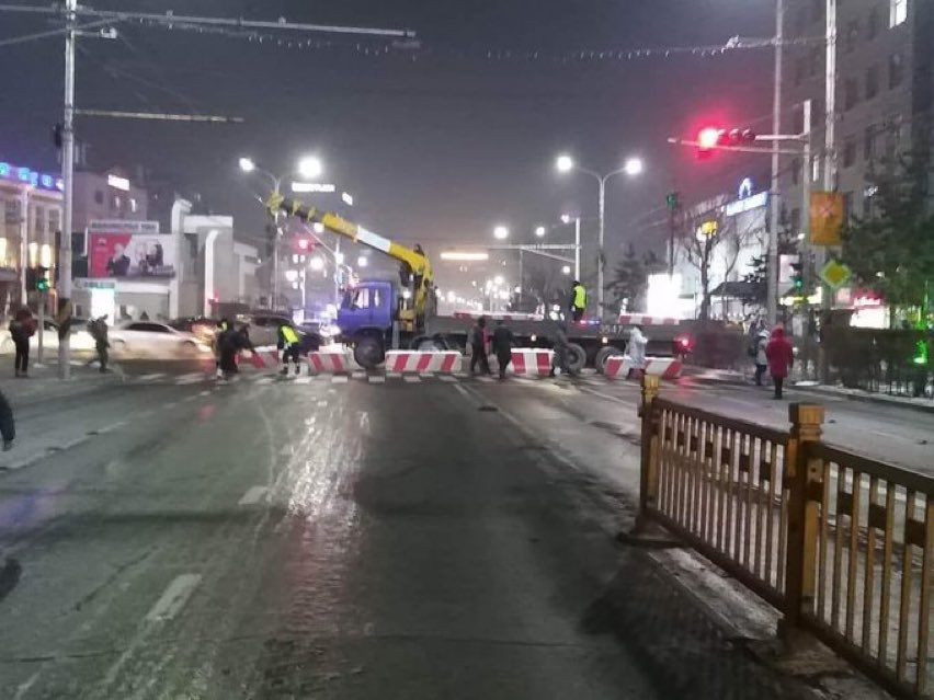 Ийм хүчирхийлэгч нийгэмтэй ч бх шиг...
Энэ уг нь буруу даа ягд ингээд бгаан бол!!!😳