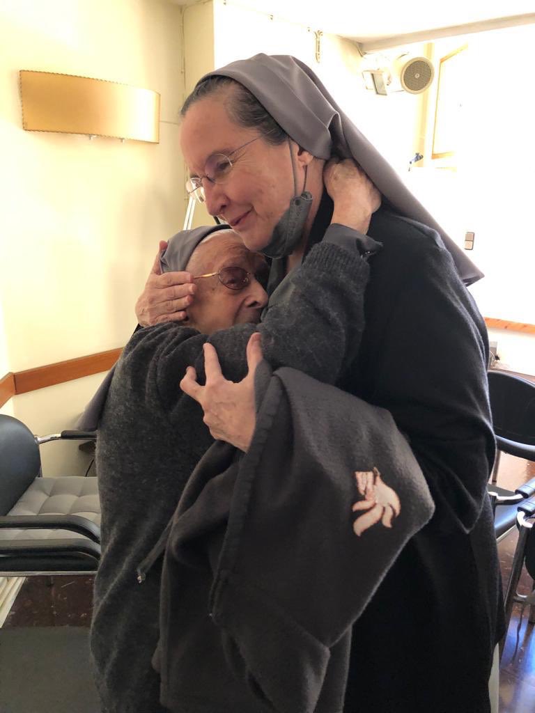 Muchos años de vida comunitaria conjunta y dar gracias a Dios por tanto bien recibido #NazaretFamilia