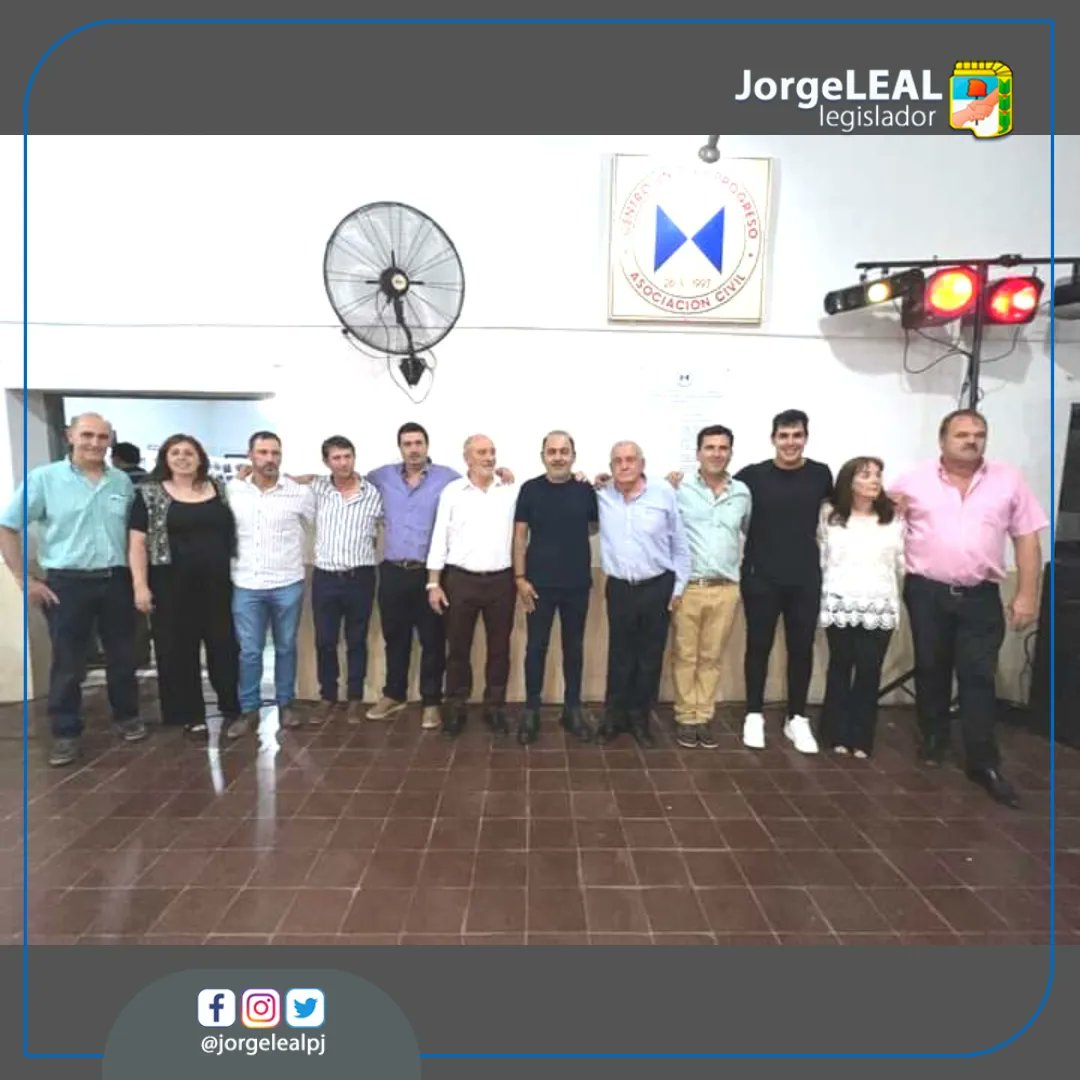 CENTRO UNIÓN Y PROGRESO

Muchas gracias a la Comisión Directiva del Centro Unión y Progreso de La Ramada de Abajo por tan hermosa invitación.

El sábado compartimos una hermosa noche en los festejos de sus 75 años.