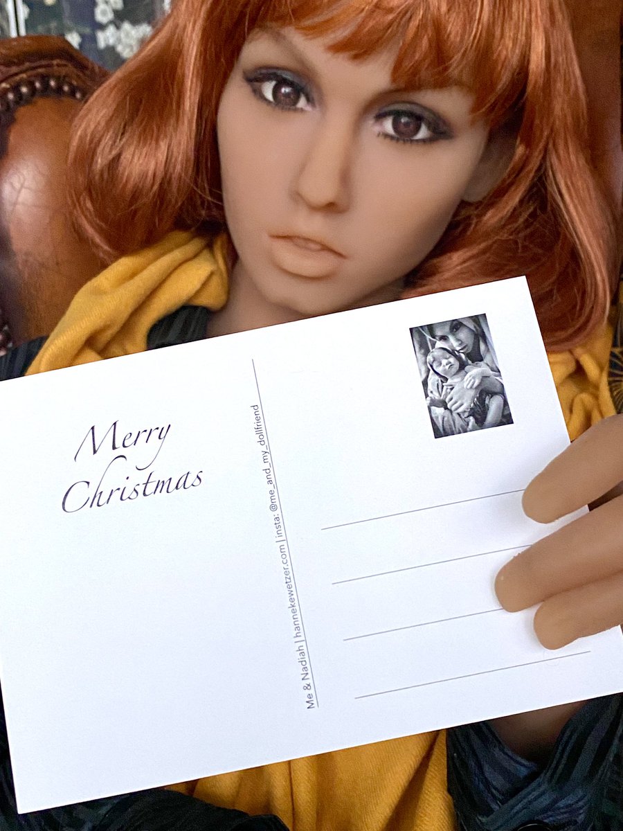 Nadiah and I have christmas cards for sale :) €7,50 for a set of 5!
On sale at etsy: Etsy.com/shop/Beingstore