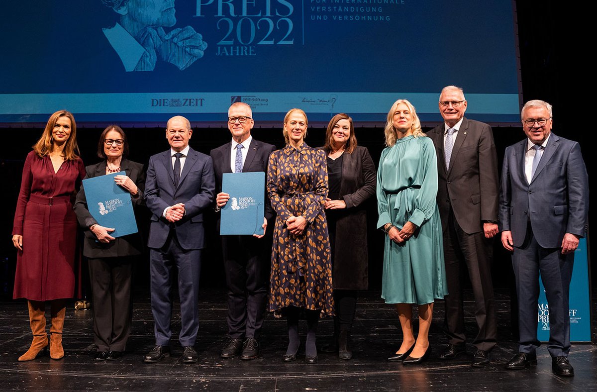 ZEIT STIFTUNG BUCERIUS tweet media