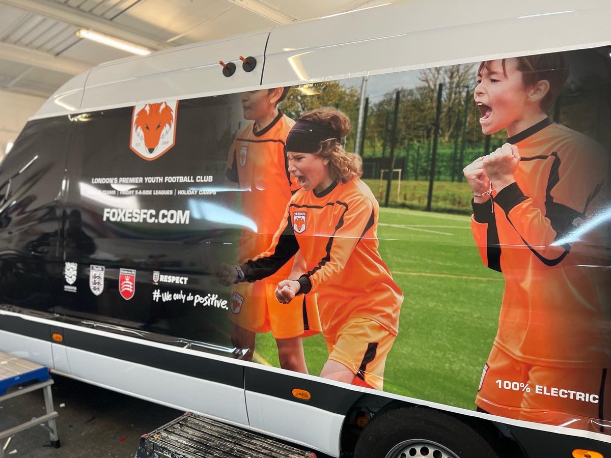 Printed van wrap on new Electric Mercedes sprinter van - wrappingcars.co.uk 
-
#vanwrap #print #graphics #football #london #advertising #vehicle #branding #mercedes