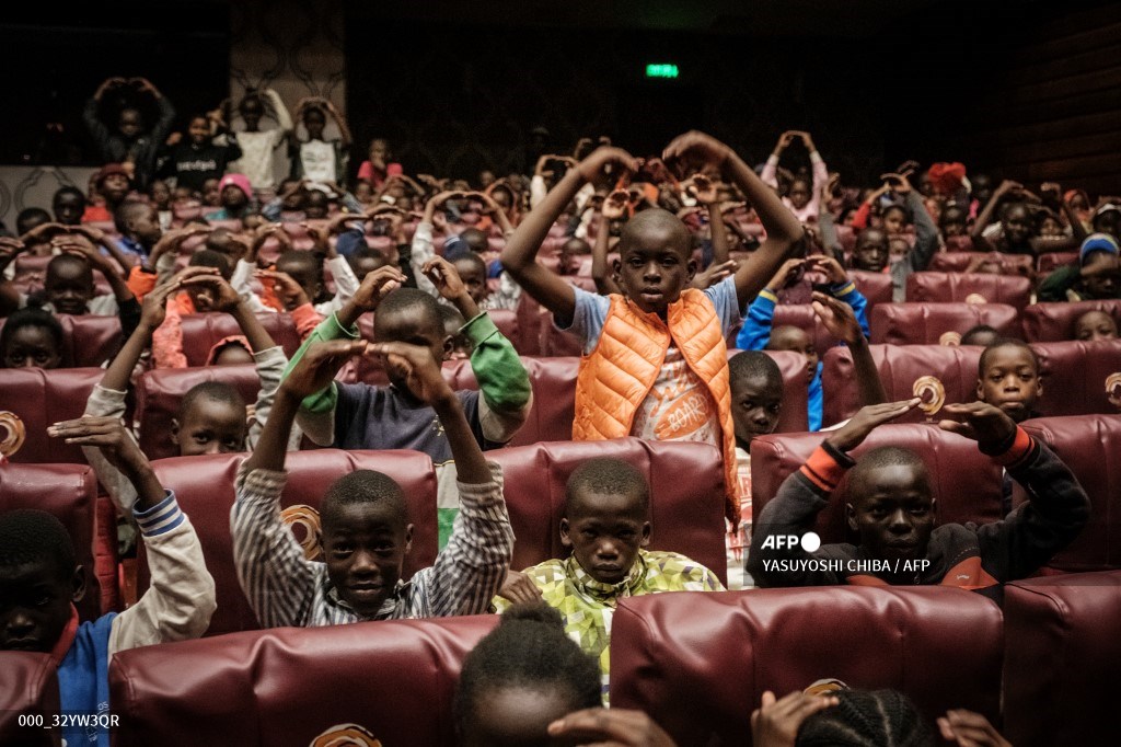 Dancers of the Dance Centre Kenya (DCK) perform The Nutcracker.
  📸 <a href="/YasuyoshiChiba/">千葉康由 Yasuyoshi Chiba</a> #AFP