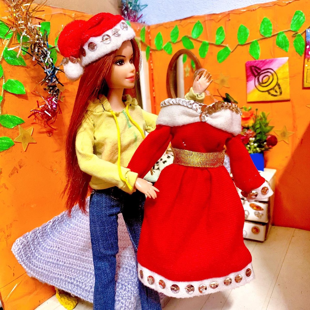 imannasthetic's tweet photo. 🎶🎅🏻 on the 5th day Christmas is Re-Styled Noel dresses🎅🏻🎶
#dollphotography #christmas #restyled #noel #dolls https://t.co/PYY3Zp2xkt