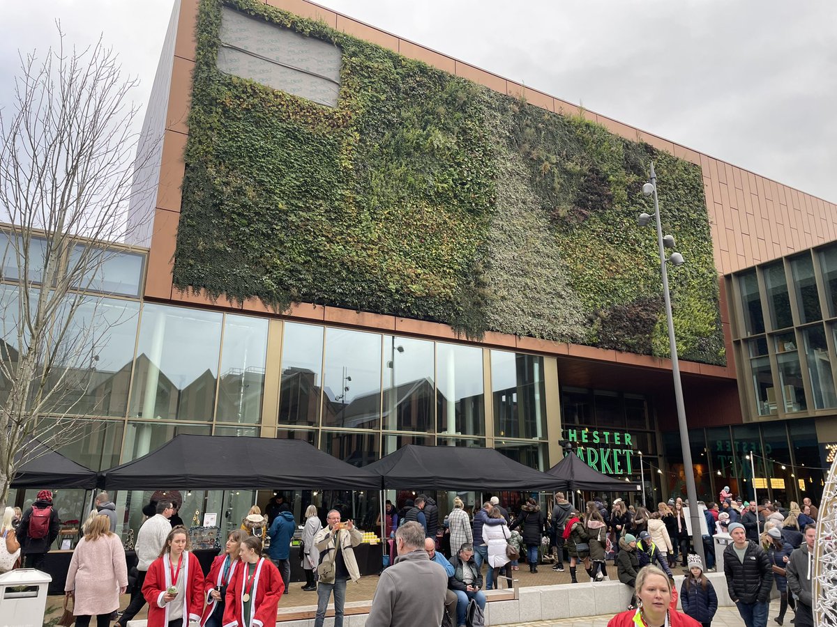 Lapsleymcmanus's tweet photo. Never tire of visiting friends &amp; family in #Chester, what a fantastic addition @newchestermkt is the city centre a must for #Glasgow #markets #food https://t.co/jF7btzY1nb
