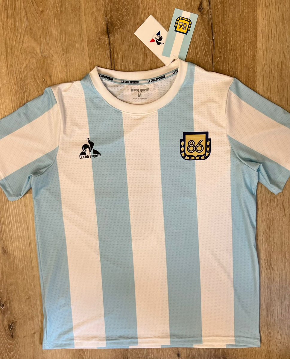 Buen Lunes!! Arrancamos una nueva semana juntos en #ElClubDelMoro 📻 Hoy regalamos más camisetas de la selección argentina, edición especial: Homenaje al 86. Gracias <a href="/sevensportok/">Seven sport</a> y Vamos Argentina!! 🍀🍀🍀🇦🇷🇦🇷