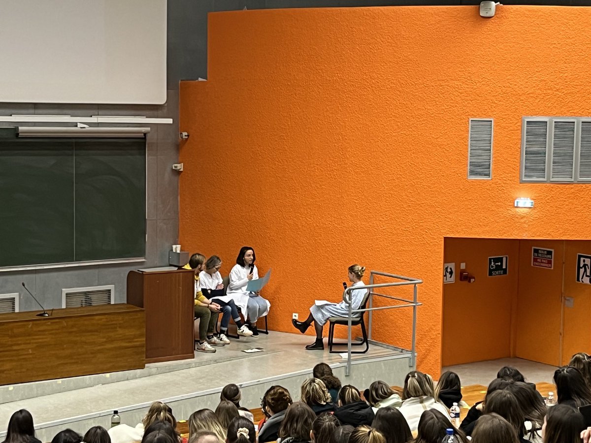 AEVIN59467761's tweet photo. #SIpal de grands acteurs ces étudiants de l’IFSI de châteaubriant ! https://t.co/vP5CmLWQGN