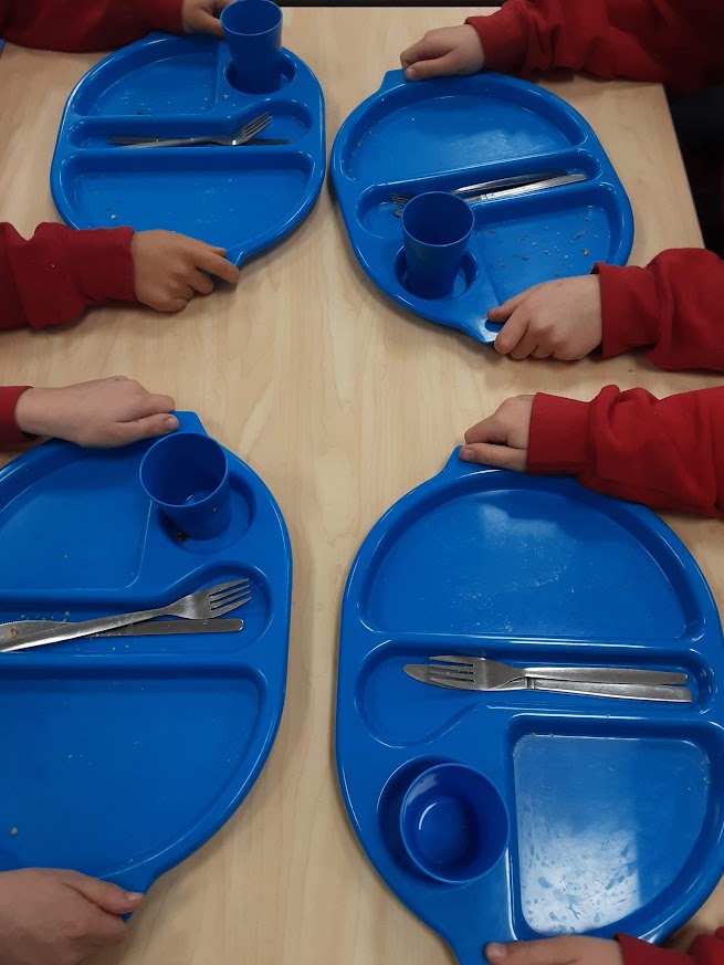 In our workshops we encourage the pupils to be brave and try new foods as a method to reduce food waste in the school dinner hall. As you can see from the clean plates - there was lots of bravery last week at @ArchibaldFirst during our second audit! 
#wastewarriors #schooldinners