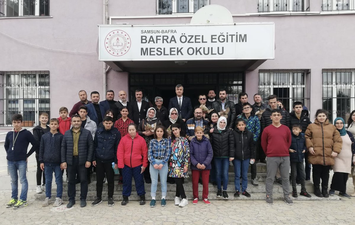 İlçemiz <a href="/BafraOEMO/">Bafra Özel Eğitim Meslek Okulu</a> ‘da 3 Aralık #DünyaEngellilerGünü vesilesiyle Görme Engelliler Derneği ve Sürmeli Ortaokulunun katılımıyla düzenlenen etkinliğe Şube Müdürümüz <a href="/osmancakir60/">OsmanÇAKIR</a> ile birlikte katıldık. 
<a href="/bafra_mem/">Bafra İlçe Millî Eğitim Müdürlüğü</a> <a href="/samsunmem/">Samsun İl Milli Eğitim Müdürlüğü</a> <a href="/muratagar60/">Murat AĞAR</a>
