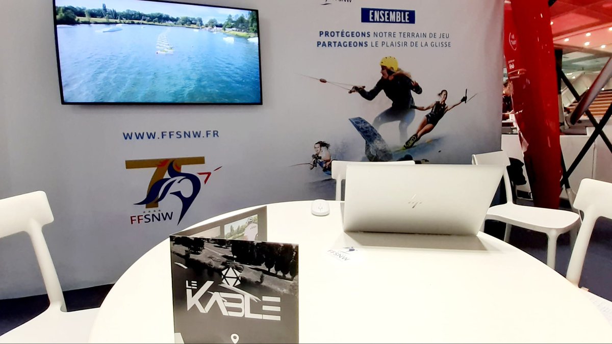 patricemartin12's tweet photo. #Nautic2022
Traditionnel RDV de fin d'année au @NauticParis
L'occasion pour la #FFSNW, qui célèbre ses 75 ans, d'accueillir et de récompenser ses différents acteurs dont @lekabletk le nouvel outil fédéral ouvert à toutes et à tous
#SkiNautique #Wakeboard #Barfoot #PassionGlisse https://t.co/8dSzS8pJrz