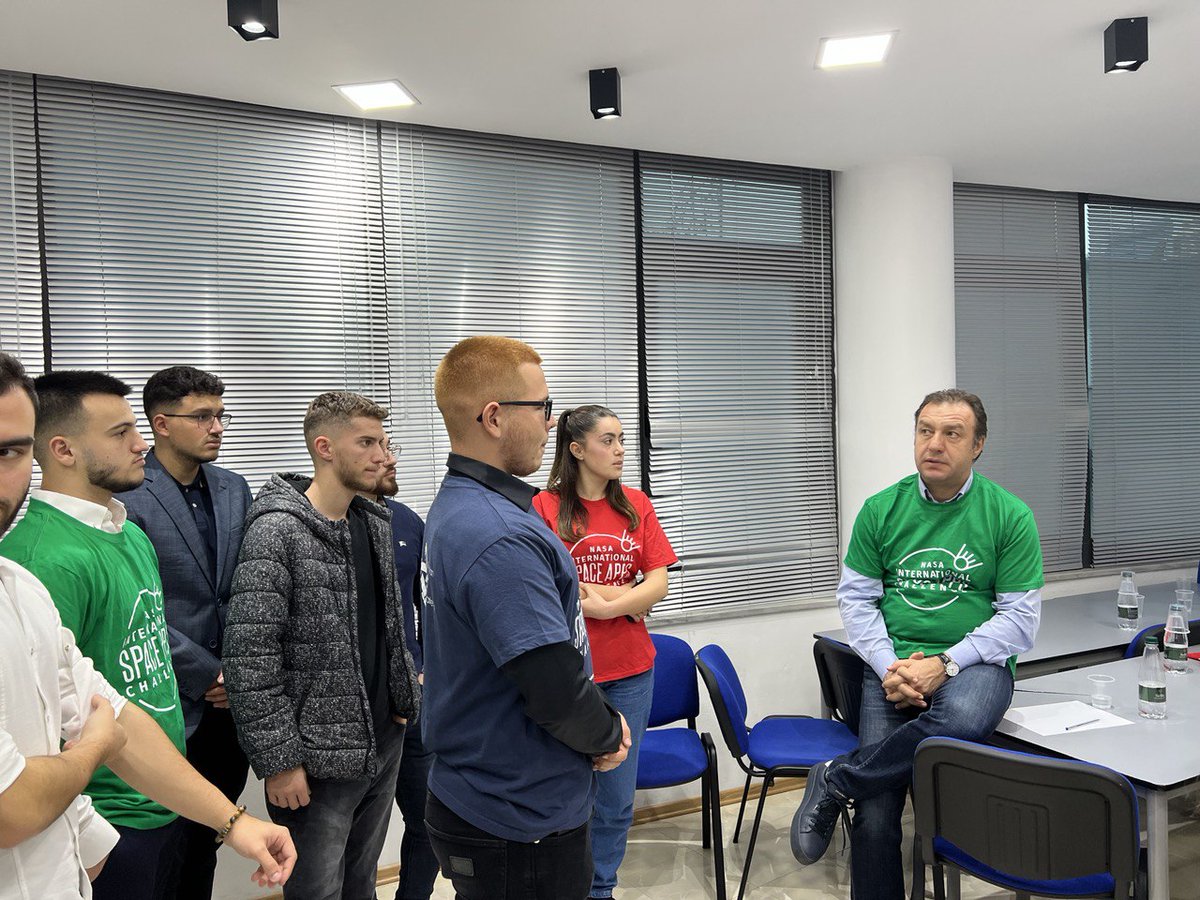 EduardShalsi's tweet photo. 👉Sa bukur të dëgjosh dhe të takosh të rinj fantastikë që synojnë lart dhe arrijnë po aq lart.

👉Shqipëria do të përfaqësohet në NASA Space Apps Challenge nga grupi i të rinjve që ia dolën të nominohen nga juria e këtij konkursi global...Lexo më tepër⬇️⬇️https://t.co/b0IrnMtB26 https://t.co/i5j7hujqP7