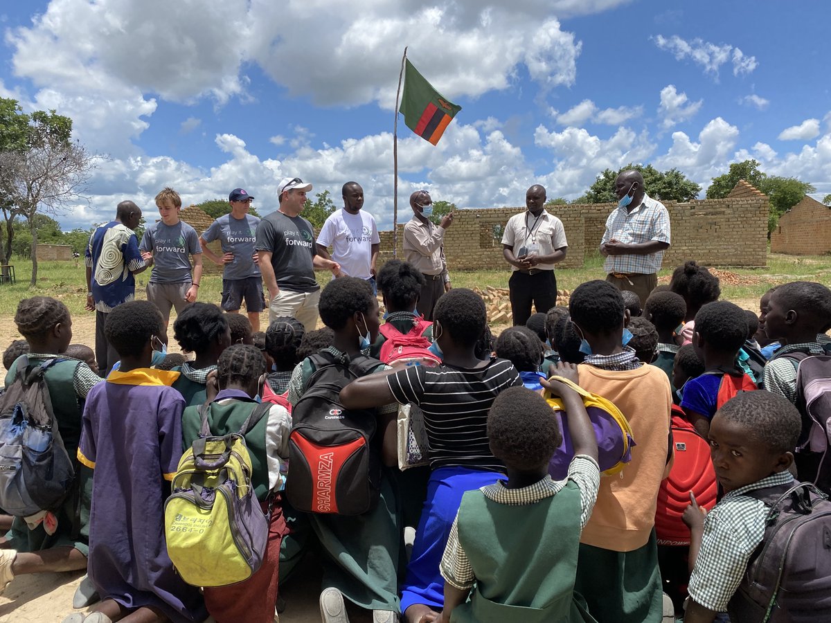 PIF_Zambia's tweet image. International Volunteer Day gives us an opportunity to acknowledge the help and support provided by our volunteers and to say a huge thank you for their contribution to the success of our projects.

Want to #volunteer? ➡️ bit.ly/3VMGFCM

#TogetherActNow #IVD2022