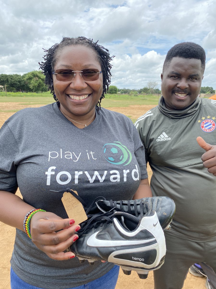 PIF_Zambia's tweet image. International Volunteer Day gives us an opportunity to acknowledge the help and support provided by our volunteers and to say a huge thank you for their contribution to the success of our projects.

Want to #volunteer? ➡️ bit.ly/3VMGFCM

#TogetherActNow #IVD2022