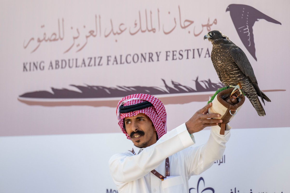 SPAregions's tweet photo. #صور | مشاهد من اليوم الثامن في #مهرجان_الملك_عبدالعزيز_للصقور.
#واس_عام https://t.co/bPbXDZvQ70