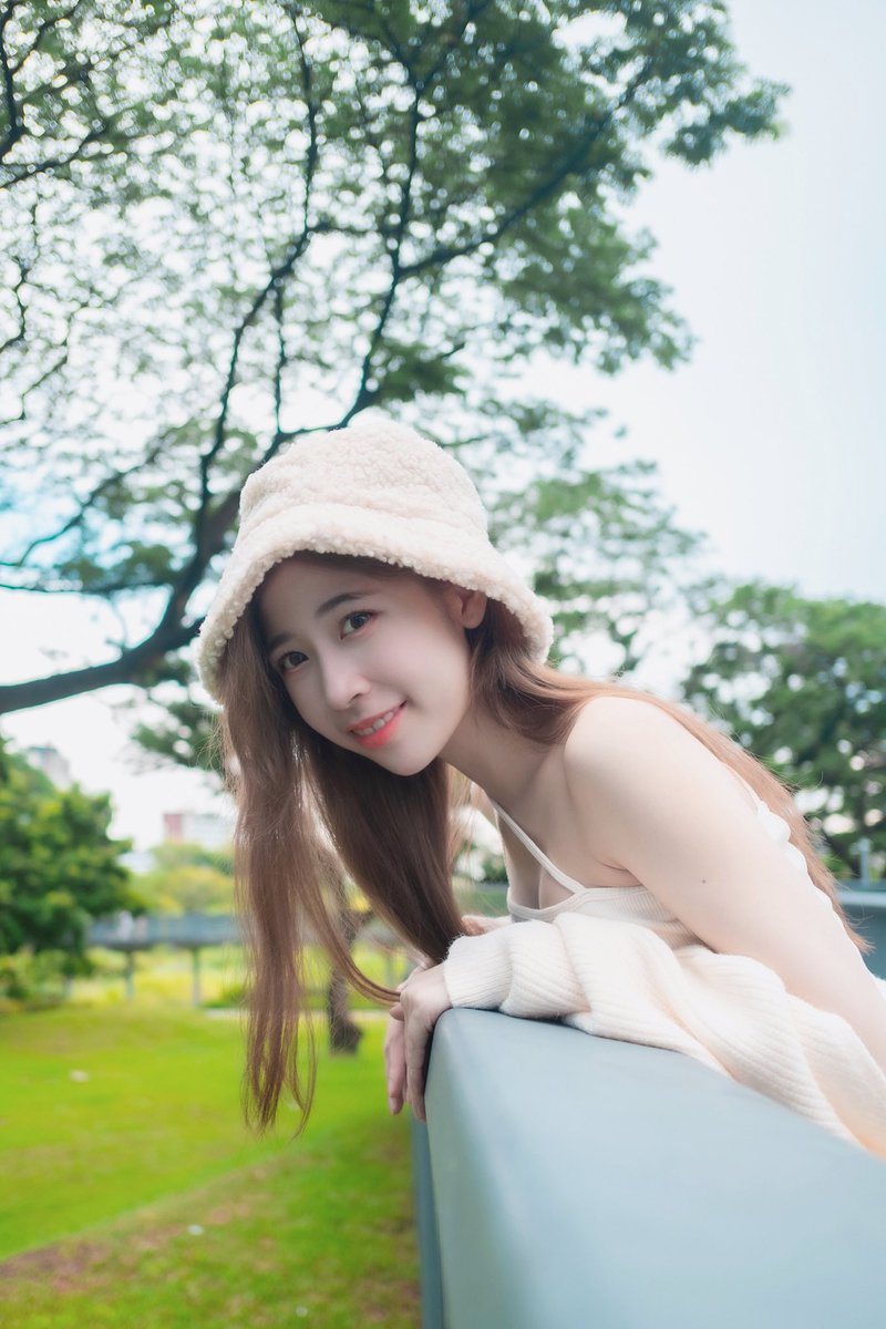Kidcatmew's tweet photo. อากาศร้อนแบบนี้ อยากได้คนช่วยถือร่ม☺️☀️

#kidcatmew https://t.co/T9IIu03wWL
