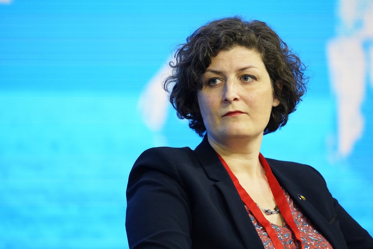 Camp de l'étoile : la Ville de #Strasbourg annonce intenter contre l'État une action en carence en matière de mise à l'abri

La maire Jeanne Barseghian (EELV) appelle les asso "qui font à la place des pouvoirs étatiques à se constituer partie civile"

<a href="/Rue89Strasbourg/">Rue89 Strasbourg</a>