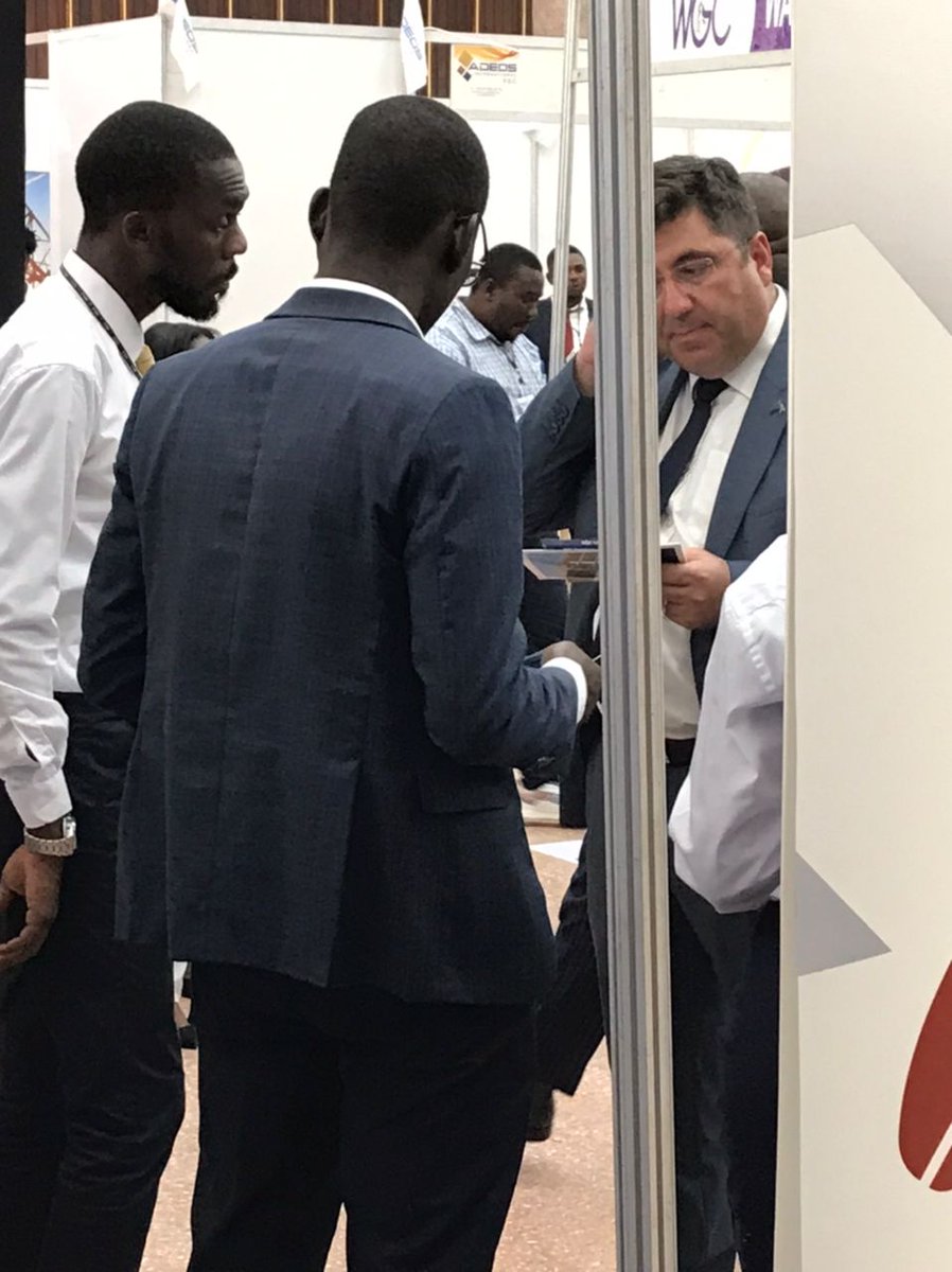 Retour en images de la sixième édition de l'Expo Béton tenu à Kinshasa du 30 novembre au 3 décembre 2022 et visite inédite de Son Excellence Monsieur le Président de la République, Chef de l'Etat, au stand SMS.