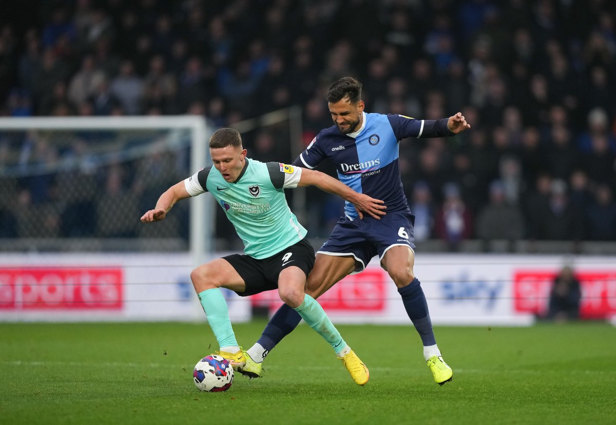 TEN consecutive clean sheets in the league at Adams Park when @RyanTafazolli has been in the side. #Chairboys