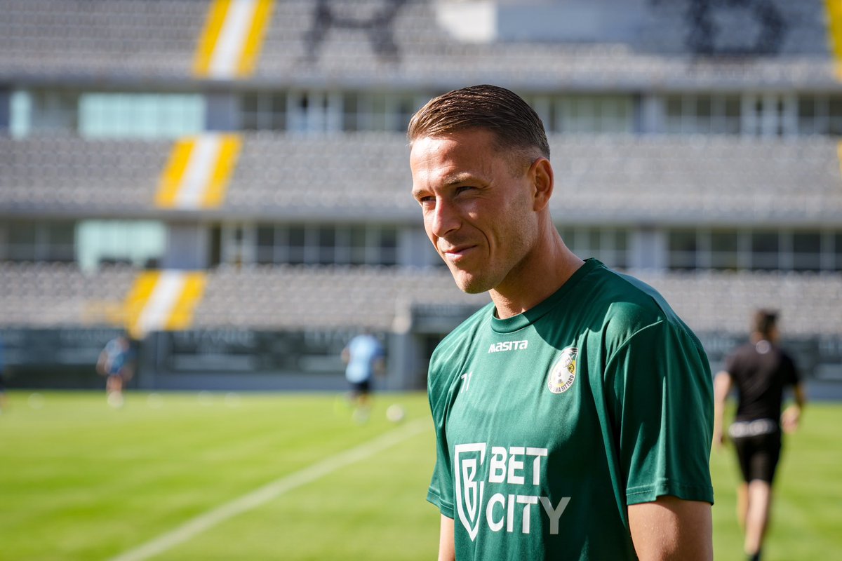 FortunaSittard's tweet photo. Kijk live mee: https://t.co/kxQu8Fb4Sr
#adsfor https://t.co/dmEU01OVVs