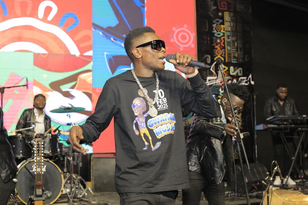 Tracy Kyasiimire (@treyc_tasha) on Twitter photo Yesterday was quite a beautiful day at <a href="/MotivUG/">MOTIV</a> graced by the legends of music <a href="/josechameleoni/">Jose Chameleone</a>,<a href="/JanziBand/">Janzi</a> and many others 😌😌😌….thank you all who made it 🙏🏾
<a href="/talentafrica/">Talent Africa Group</a> #janzibandrendition Yesterday was quite a beautiful day at <a href="/MotivUG/">MOTIV</a> graced by the legends of music <a href="/josechameleoni/">Jose Chameleone</a>,<a href="/JanziBand/">Janzi</a> and many others 😌😌😌….thank you all who made it 🙏🏾
<a href="/talentafrica/">Talent Africa Group</a> #janzibandrendition