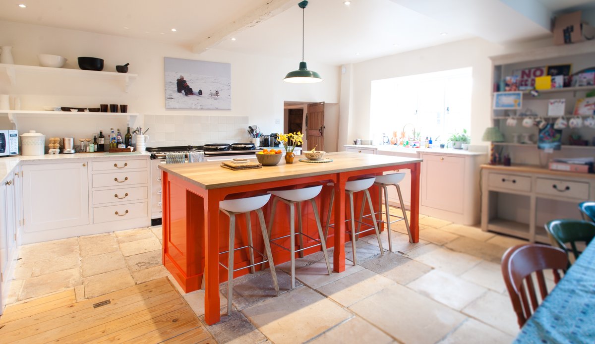 Jonathan Randall tweet media