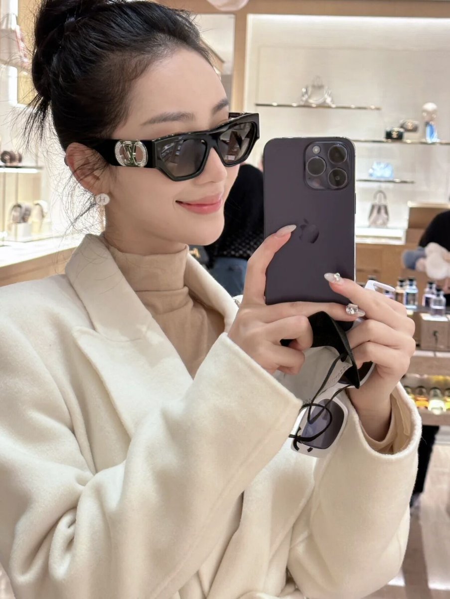 Jane tweet media