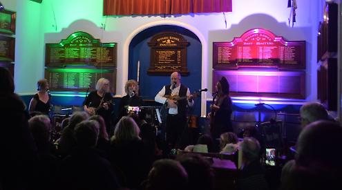 Night #2 in the news >> henleystandard.co.uk/news/living-ad… <a href="/henleystandard/">Henley Standard</a> @SueRyderSouthOx <a href="/HenleyFizz/">Fairmile Vineyard Henley on Thames</a> <a href="/PureFlukers/">Pure Fluke</a> #feelingfestive #CountdowntoChristmas #loveHenley