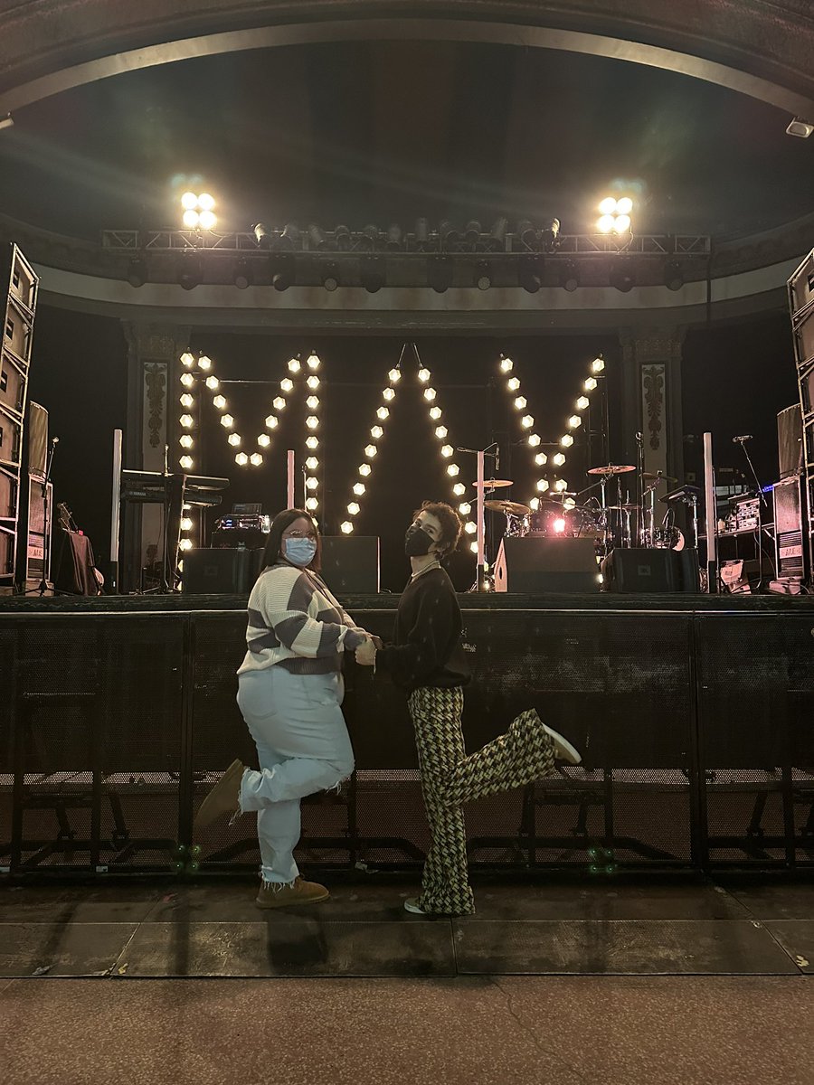 Christinaheree_'s tweet photo. Thankful for besties and concerts ❤️ last concert of 2022 was one for the books https://t.co/pZghjhkBGX