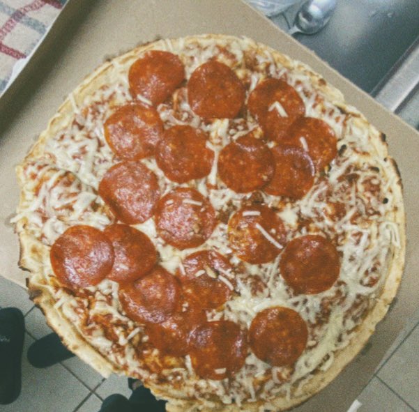pizza boy 🍕 tweet media