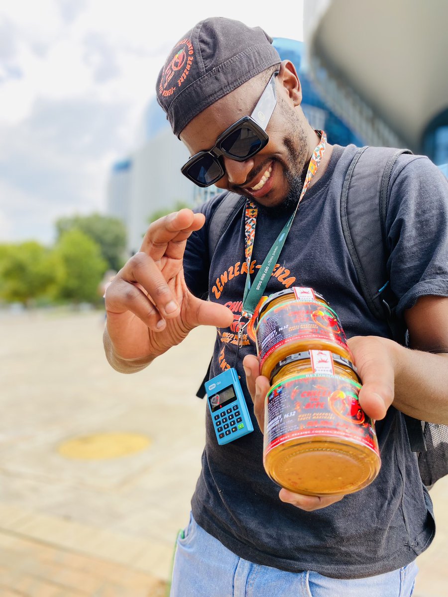 Chillithebite1's tweet image. It’s not about the speed but then determination and consistency.From kasi to the world 🌎 🌶️🤏🏾❤️🙏🏾🙌🏾.
#Ramaphosa #chilllithebite #kasi