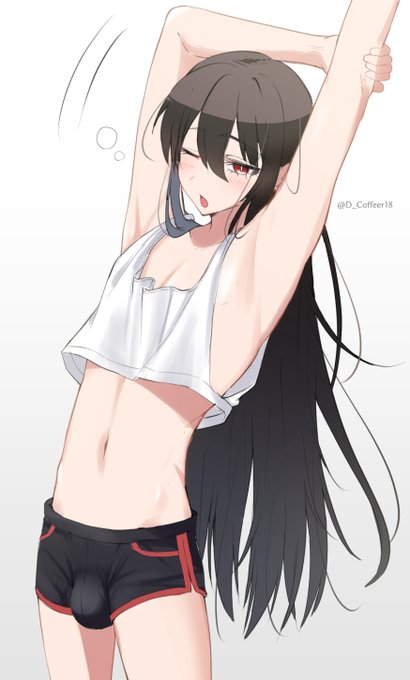 到底男とは思えない細さと白さ 