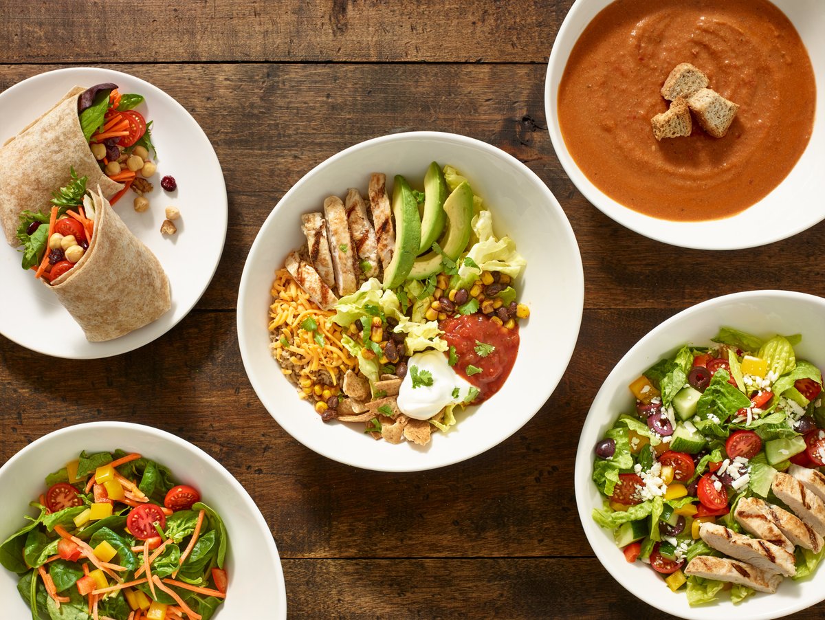 #MerryTextmas from The Village Shops in <a href="/DartmouthXing/">Dartmouth Crossing</a>! 

Today, win $100 to <a href="/choppedleaf/">Chopped Leaf</a>! 
📲 Text 'GIFT' with your name to 100-247 to win! K8 will make a draw at 6 pm!