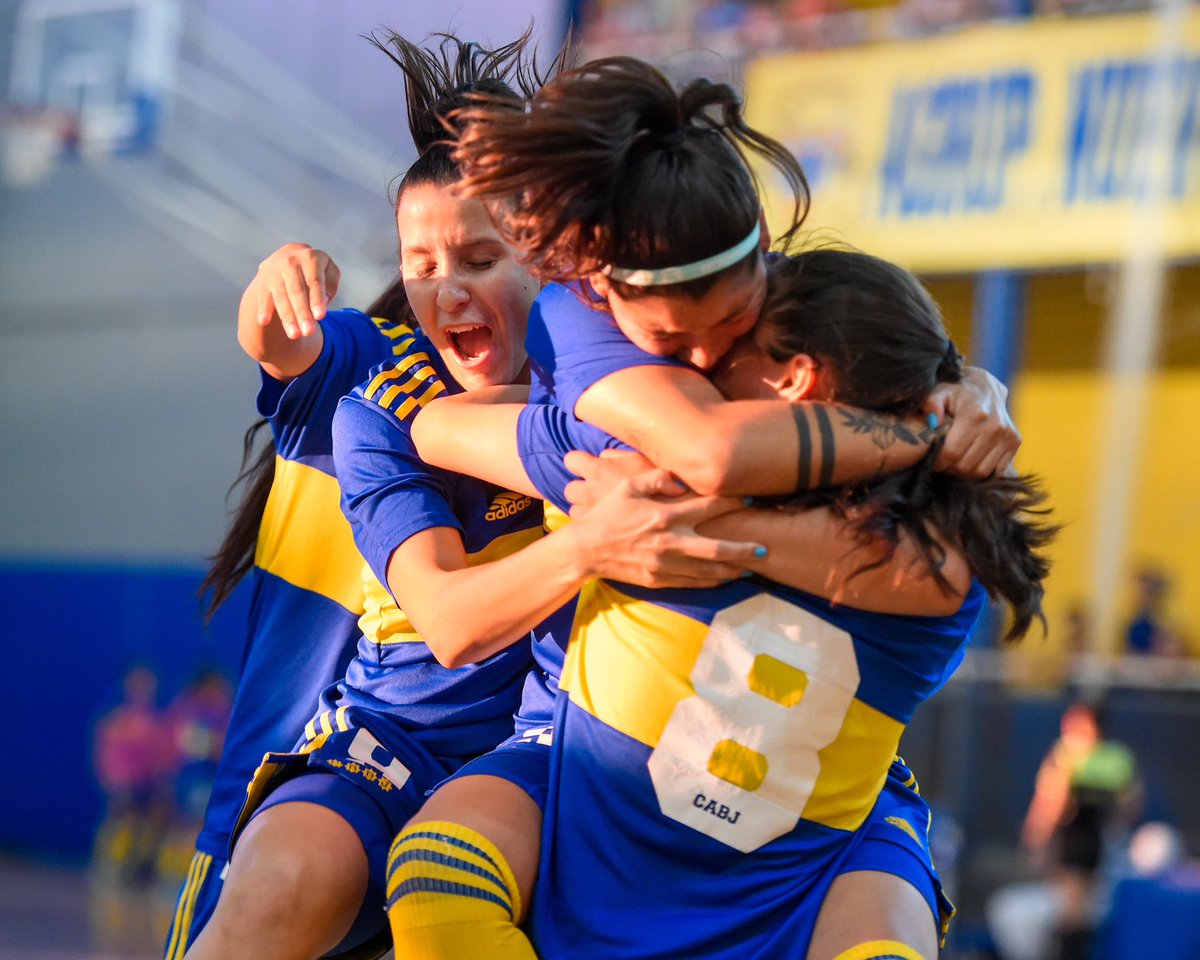 40x20 Futsal Boca tweet media