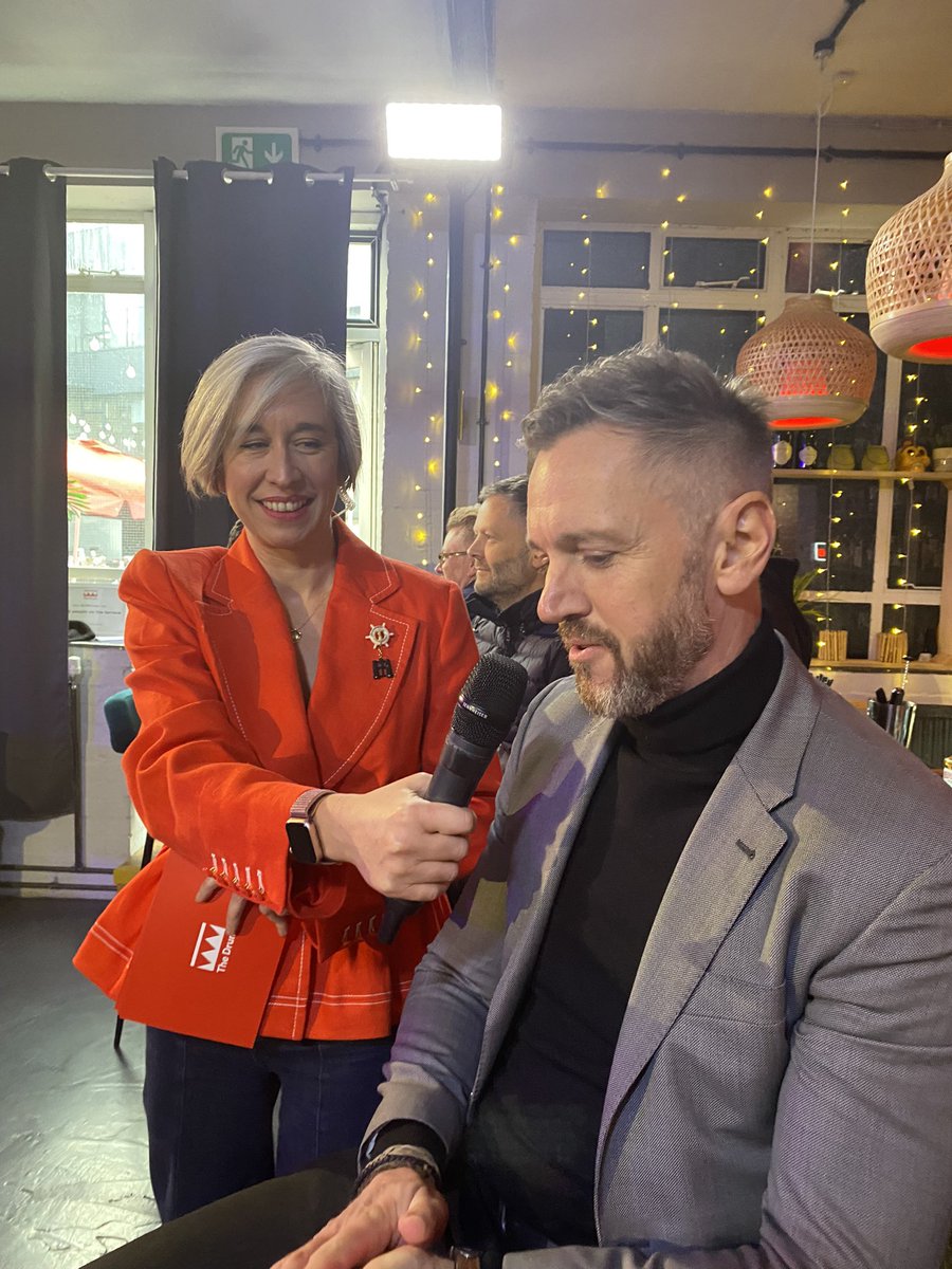 scarlettabbott's tweet photo. And the winner of the Best Performing Agency (small) at @TheDrum awards is …. SCARLETTABBOTT! 🎉 @jezpetty giving the acceptance speech for the live broadcast from the bar! 🎤 https://t.co/x33qm01zsg