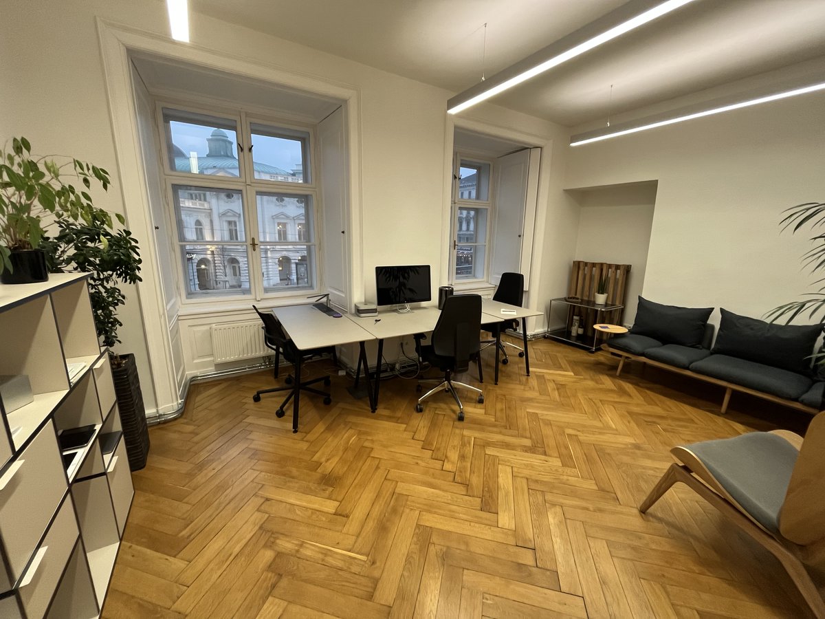brokenrules's tweet photo. Dear Viennese, we are looking for new people for this beautiful room of our shared office!
Situated right in MQ with a view on the Volkstheater! 
You will share a small kitchen, meeting room and  internet with us, as well as lots of good times!
(But you'll also have a door)🎧💪 https://t.co/wNQLF5JkFC