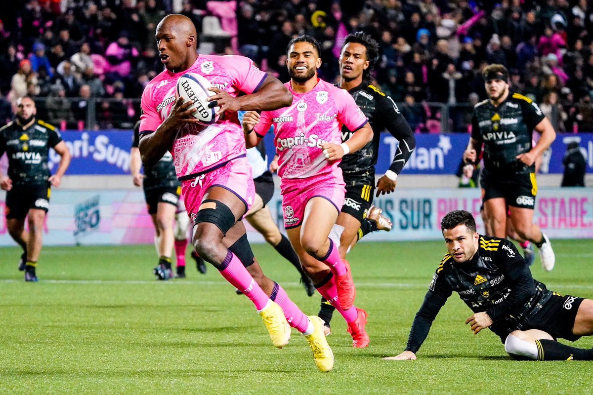 namediaoff's tweet photo. 🚨ALERTE SPORT🏉
Les Rochelais🐝perdent face aux Parisiens ce week-end.
Les parisiens bonifient leur victoire et renouent avec le succès et retrouve le peloton de tête.
Tout de même les Rochelais restent 4eme derrière le @StadeToulousain @racing92 et @stadefrancais 
#TOP14 https://t.co/NSeMgabqSG
