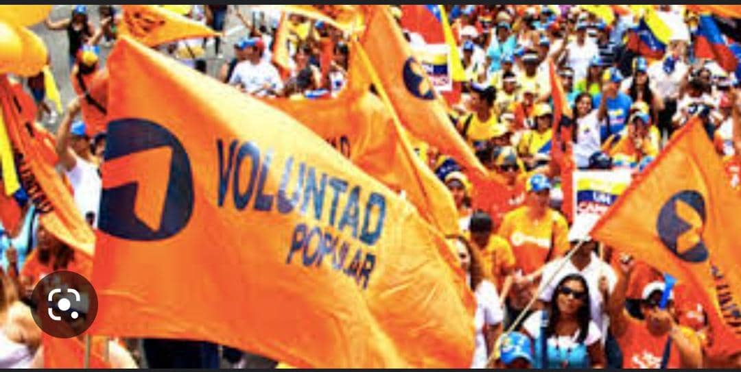 Desde @TododSomosUnidad saludamos a los Compañeros de luchas de <a href="/VoluntadPopular/">Voluntad Popular</a> en su aniversario 13. a todos los activistas, especial a su Directiva Nacional y Regional encabezada por <a href="/JGuaido/">Juan Guaidó</a>. ¡Creyentes siempre de la Unidad para avanzar juntos hacia el cambio!