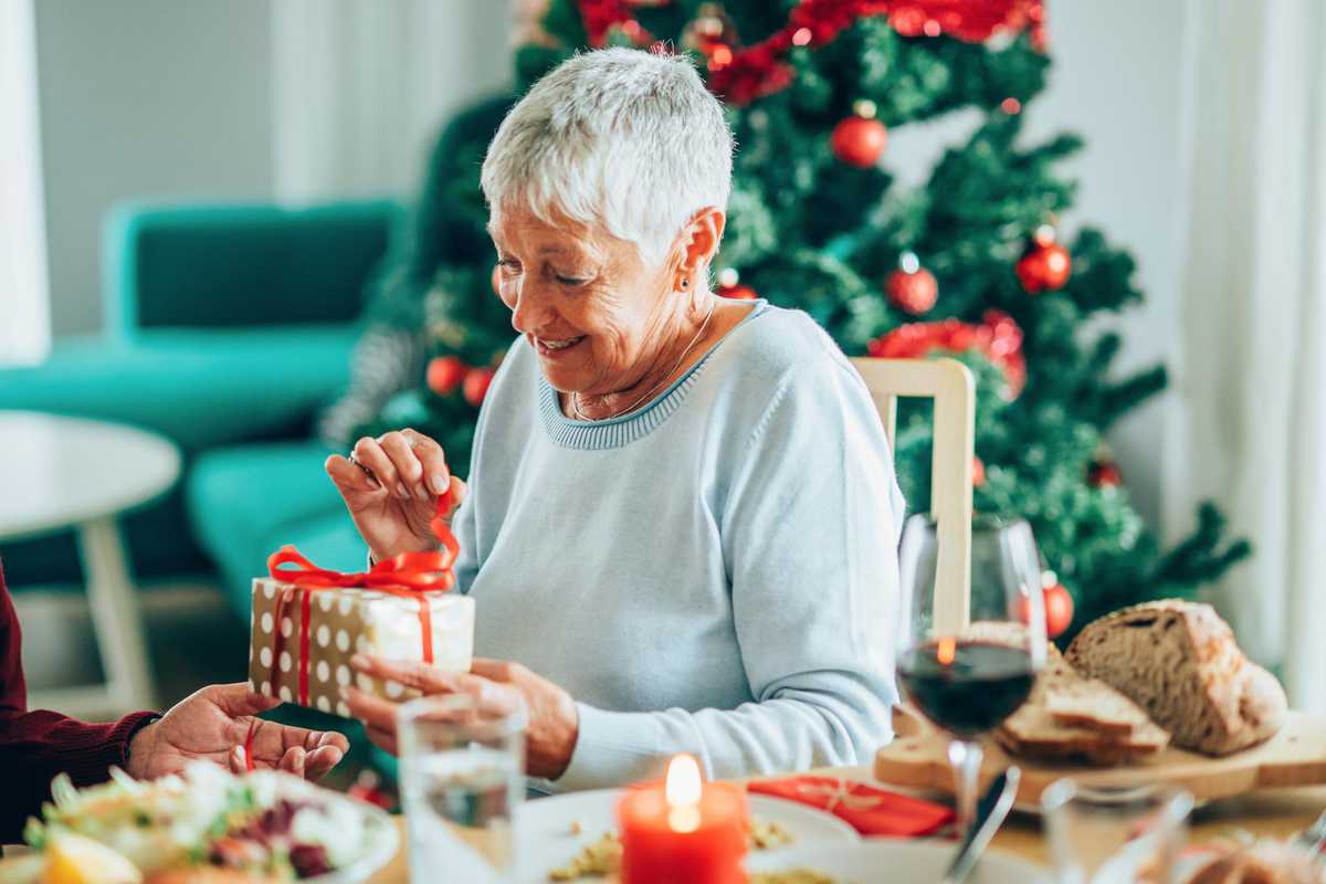 THECANCERTRUST's tweet photo. I'm raising money for Donate to change someone’s Christmas!. #Kingstonhospital #Kingston #NHS #nhs  #Christmasgifts 
Click to Donate: https://t.co/tPphwXVJks #GoFundMe https://t.co/DzwHJNl9PZ