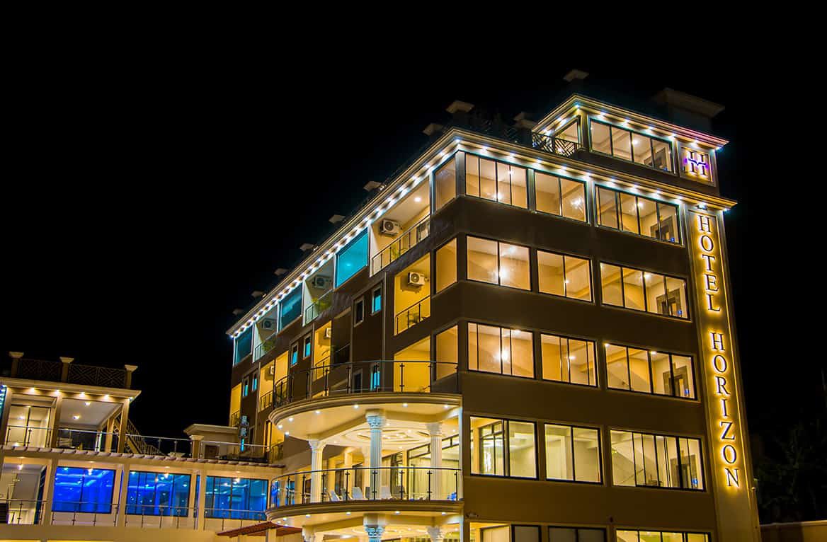 thehotelsuganda's tweet photo. @Hotelhorizonug Hotel Horizon Entebbe: The best New Hotel in Entebbe, Uganda. A large, family-friendly option with a prime location for leisure and business travellers alike. 

Now listed on 

THE HOTELS IN UGANDA®

https://t.co/mXa81yrX7j https://t.co/61Hv8pWUS7