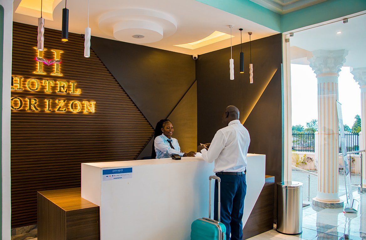 thehotelsuganda's tweet photo. @Hotelhorizonug Hotel Horizon Entebbe: The best New Hotel in Entebbe, Uganda. A large, family-friendly option with a prime location for leisure and business travellers alike. 

Now listed on 

THE HOTELS IN UGANDA®

https://t.co/mXa81yrX7j https://t.co/61Hv8pWUS7