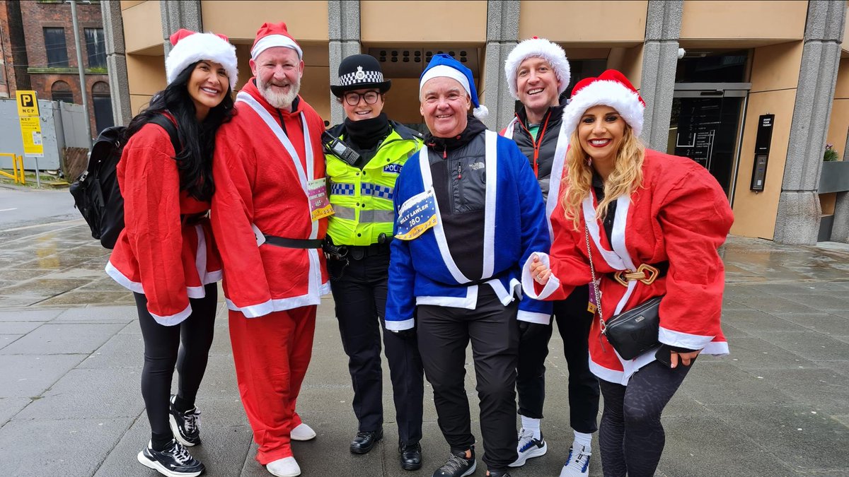 MerseyPolice's tweet photo. Well done to everyone who took part in #SantaDashLiverpool over the weekend. It was a fantastic turn out, and as you can see we enjoyed speaking to all the runners - we may have even got to speak to the real Santa, but he asked us not to take his photo! π
π π π π₯² https://t.co/IExjlcMSXJ