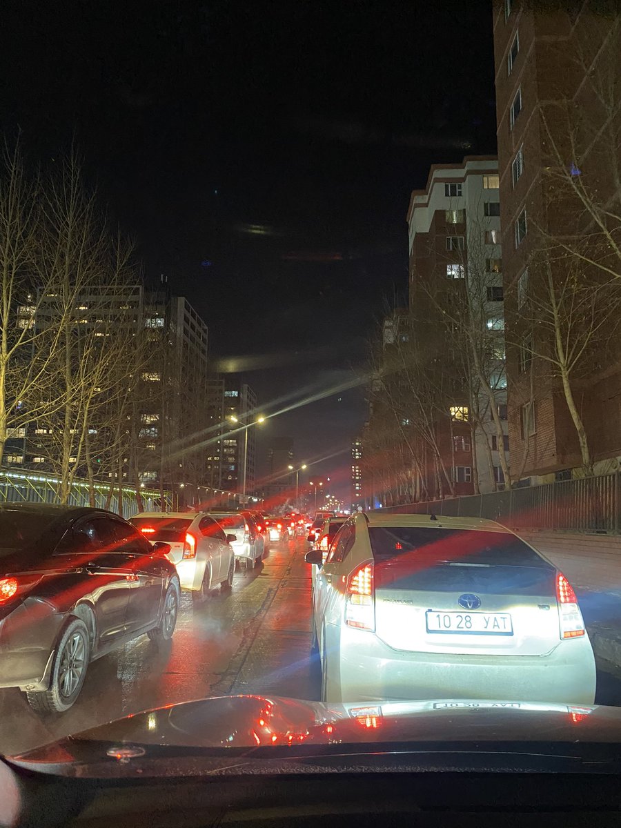 Үе үеийн хотын дарга нарт жооохон ч гэсэн сэтгэл байсан бол өнөөдөр энэ олон хүний амьдарлын чанарт ингэж муухайгаар нөлөөлөхгүй байх байлаа!!!