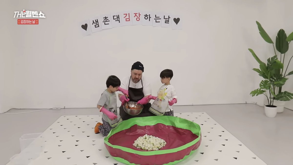 signedbywild's tweet photo. On this week’s episode, WillBen is making kkakdugi for the Kimjang season!
▶️ https://t.co/6oROYNVrJV
#TheHammingtons #TeamWILD #Talents #WillBenShow #WILDGroup https://t.co/SJSJX6gs0f