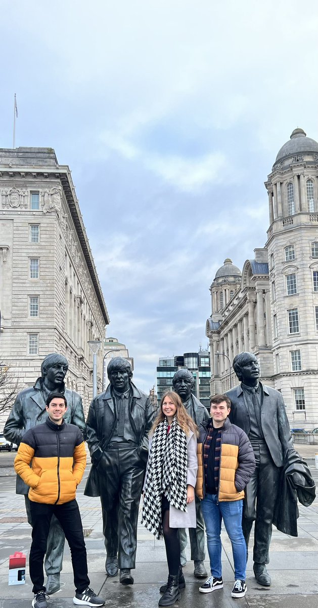 Ready for #BSI22 with the boys (plus the twins <a href="/B_J_Jenkins/">Ben Jenkins</a> <a href="/p11_Fernando/">Fernando Ponce</a> )🧬